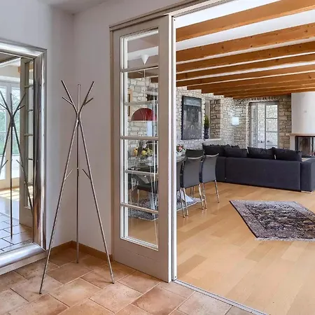 B&l Holiday home *