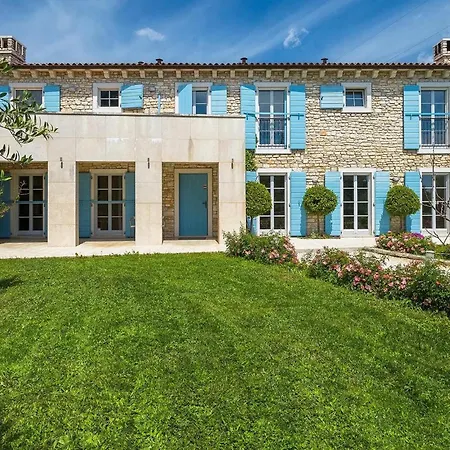 B&l Holiday home *